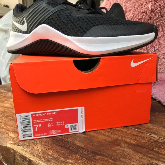 NIKE WMS MC TRAINER - Picture 10 of 13